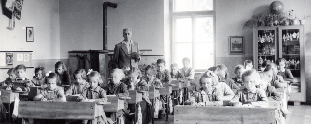 1957-58069.jpg